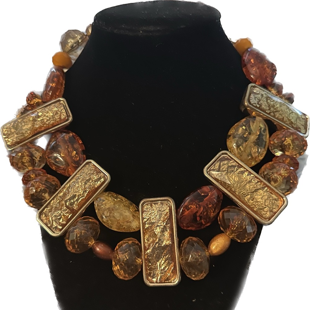 Faux Amber Choker Statement Necklace Magnetic closure